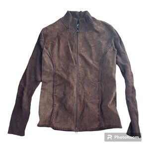 Vintage Y2K 2000’s brown light jacket from Carolyn Taylor